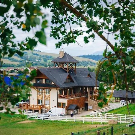 Nestville Aparthotel Hniezdne