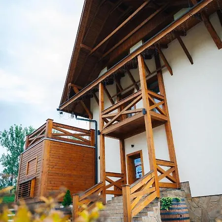 Apart-hotel Nestville Hniezdne