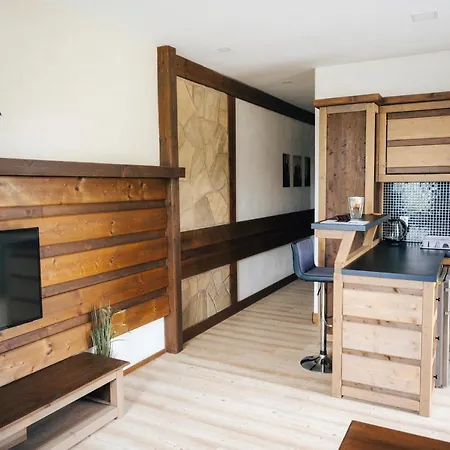 Apart-hotel Nestville Hniezdne